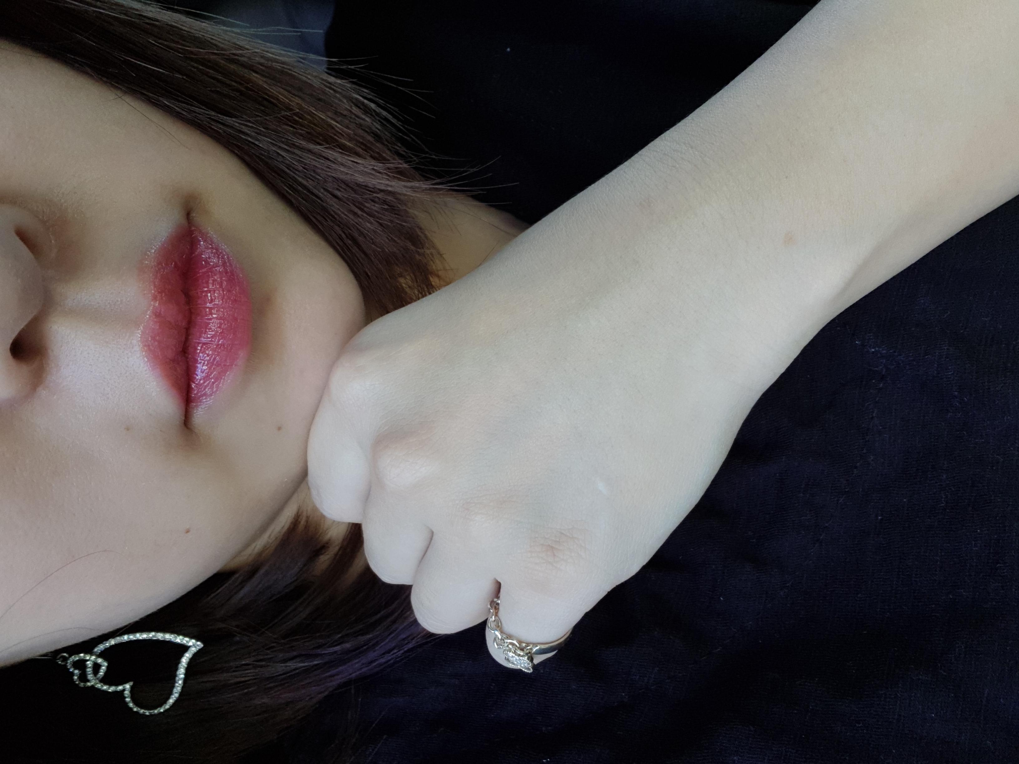 루즈홀릭 샤인 촉촉하고 우아한 컬러감♡빛나는 미모♡