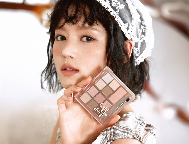 감각적 EYE 메이크업