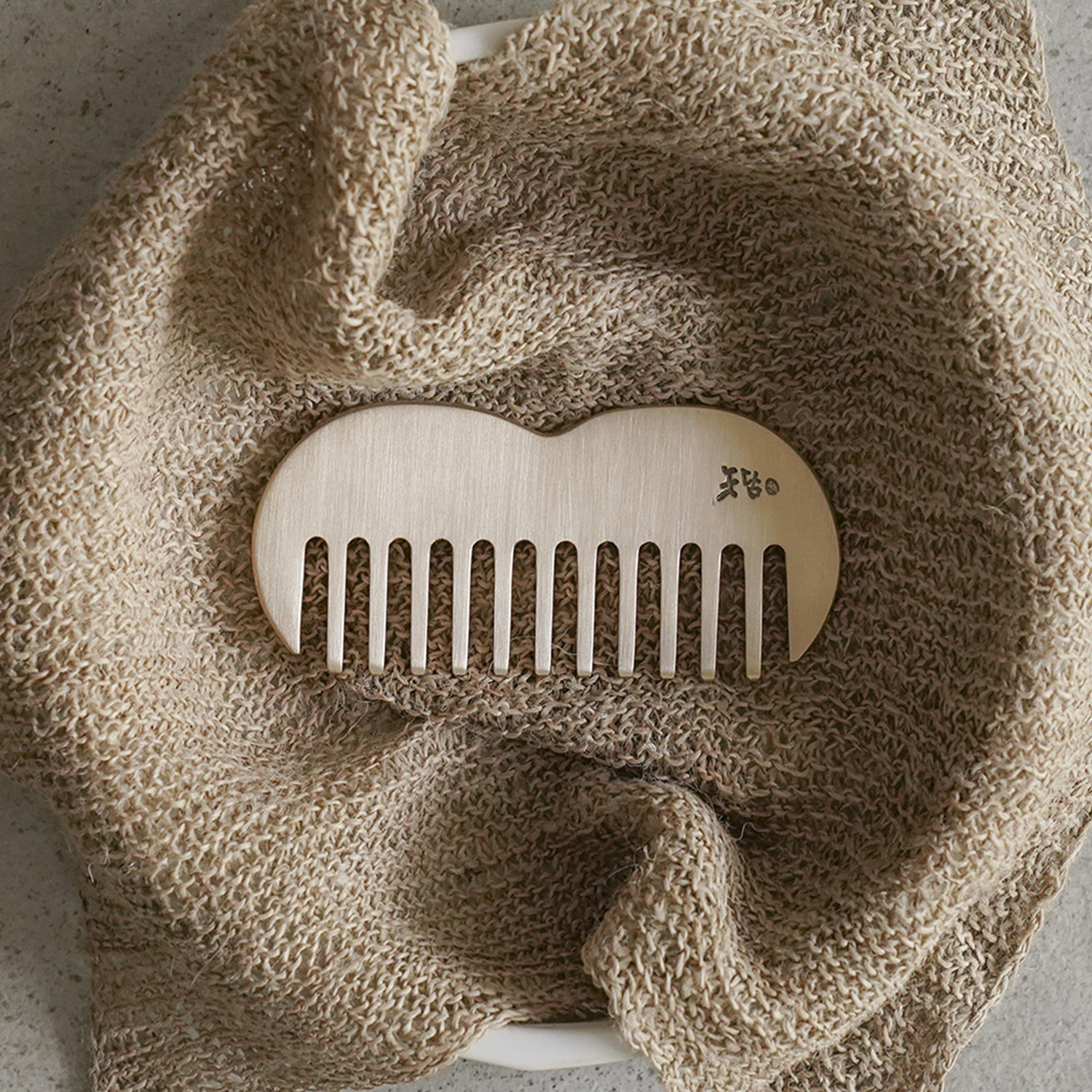 유기 애플 빗 괄사 마사지기