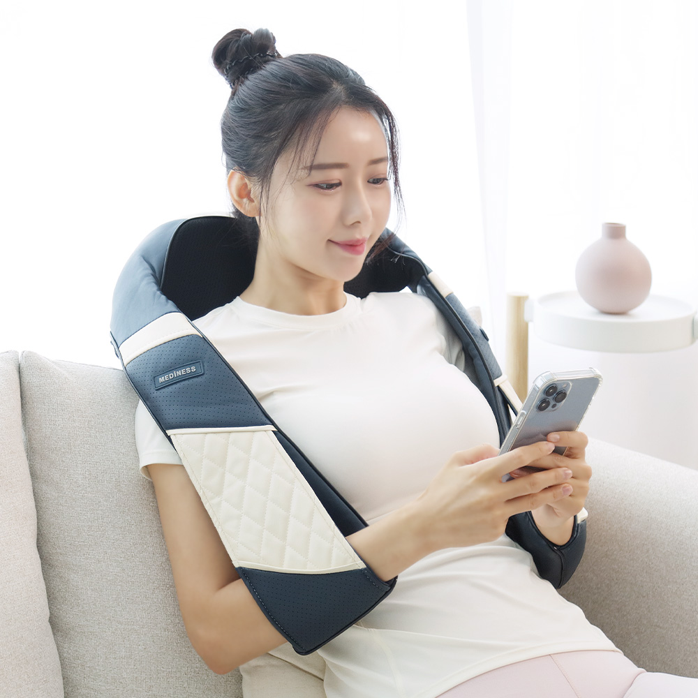 씨아추 무선 온열 마사지기 목 어깨 안마기 전용백포함 3종 상품 이미지 3